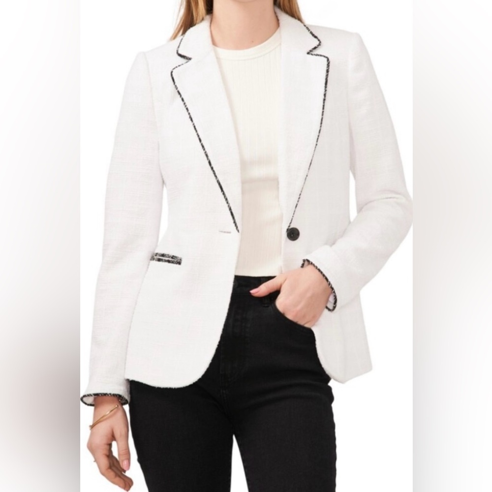 Women's Tweed Blazer in White & Black Detail